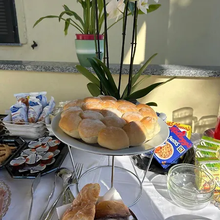 Villa Verde Bed And Breakfast * Uggiate